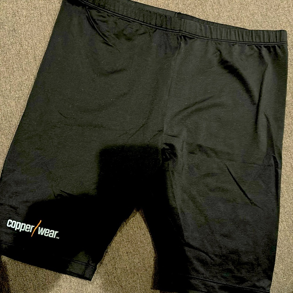 Black copper wear shorts XL